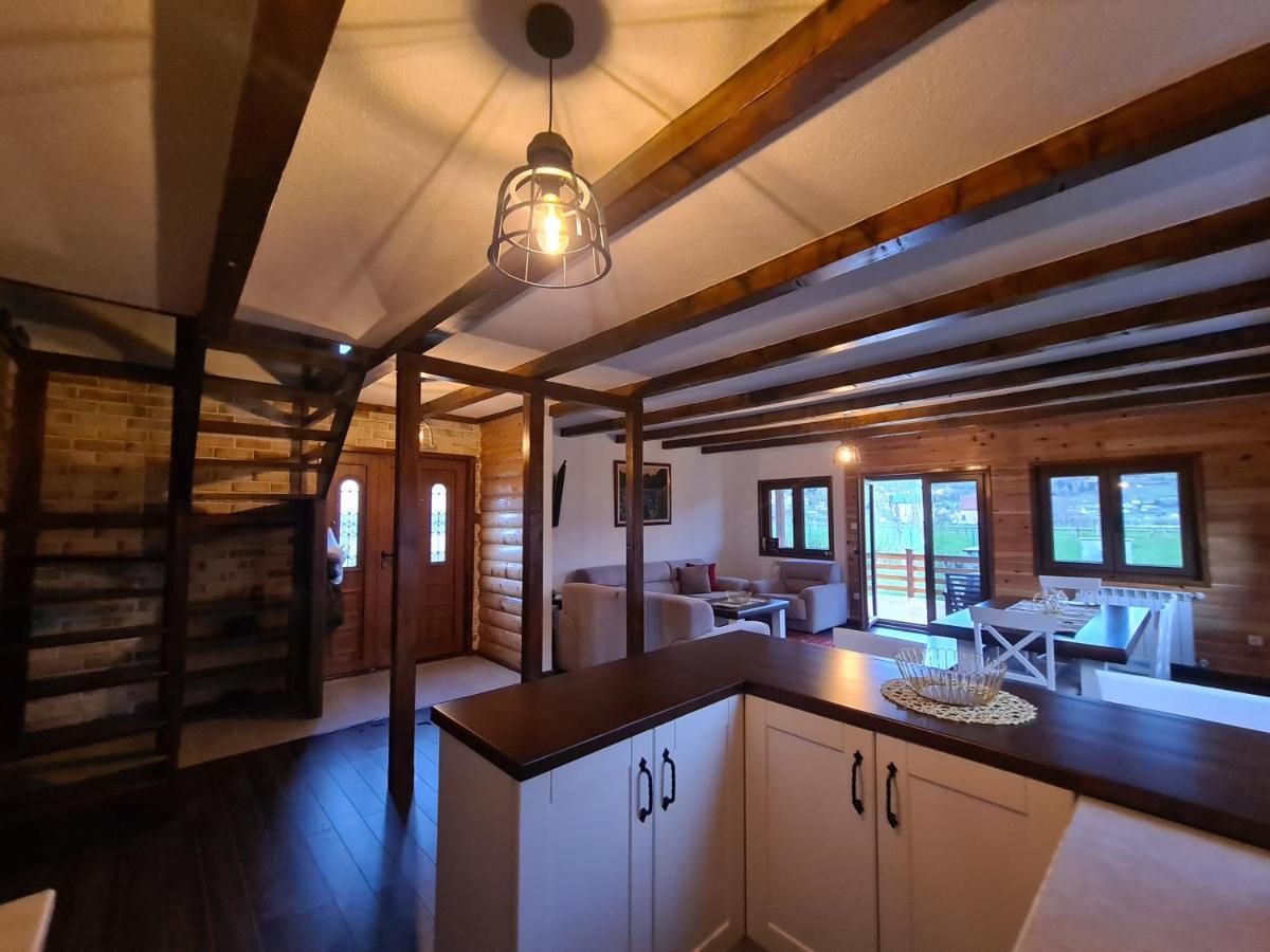 The Lake Breeze Bay Plav Exterior photo
